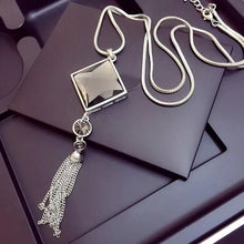 Load image into Gallery viewer, Geometric Black Tassels Long Chain Necklace
