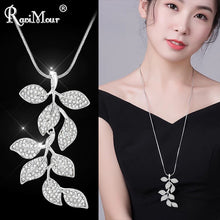 Load image into Gallery viewer, Small Leaf Long Chain Necklace